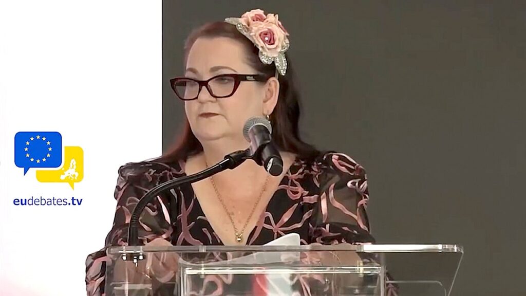 Australian mother calls for social media age restrictions after daughter’s suicide