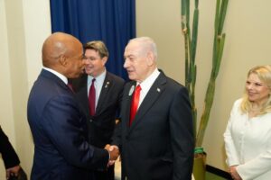 Mayor Eric Adams warmly embraces Netanyahu at UNGA — as Zohran Mamdani slams Israeli PM after calling for his arrest
