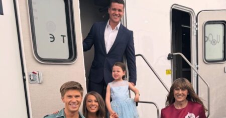 Robert Irwin’s 4-Year-Old Niece Helps Him Practice for ‘Dancing With the Stars’ After Rehearsals