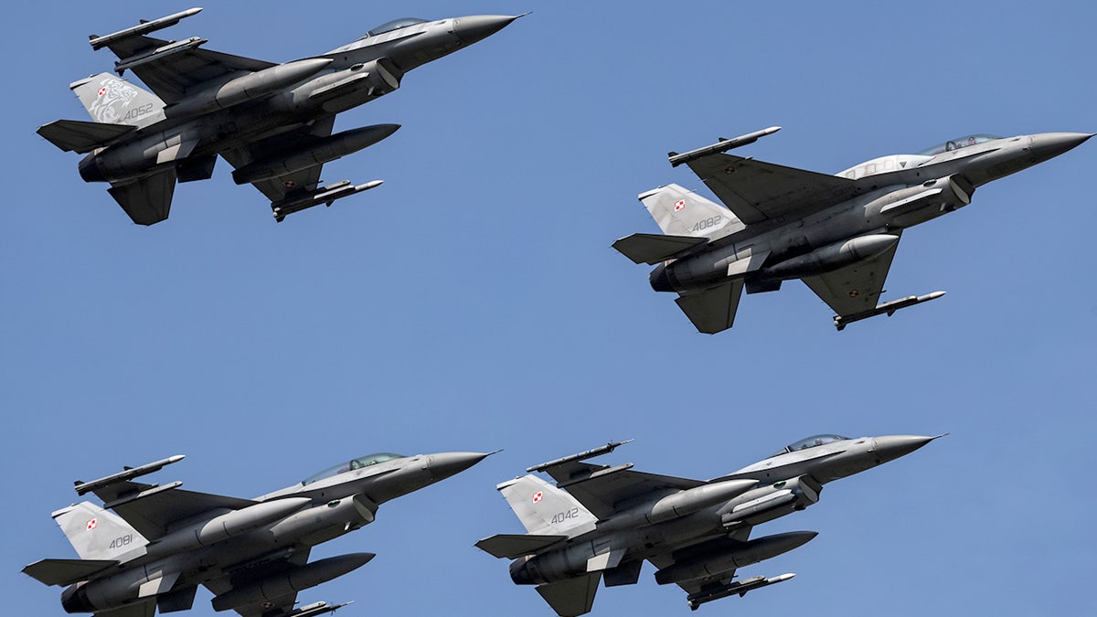 Polish F-16 jets