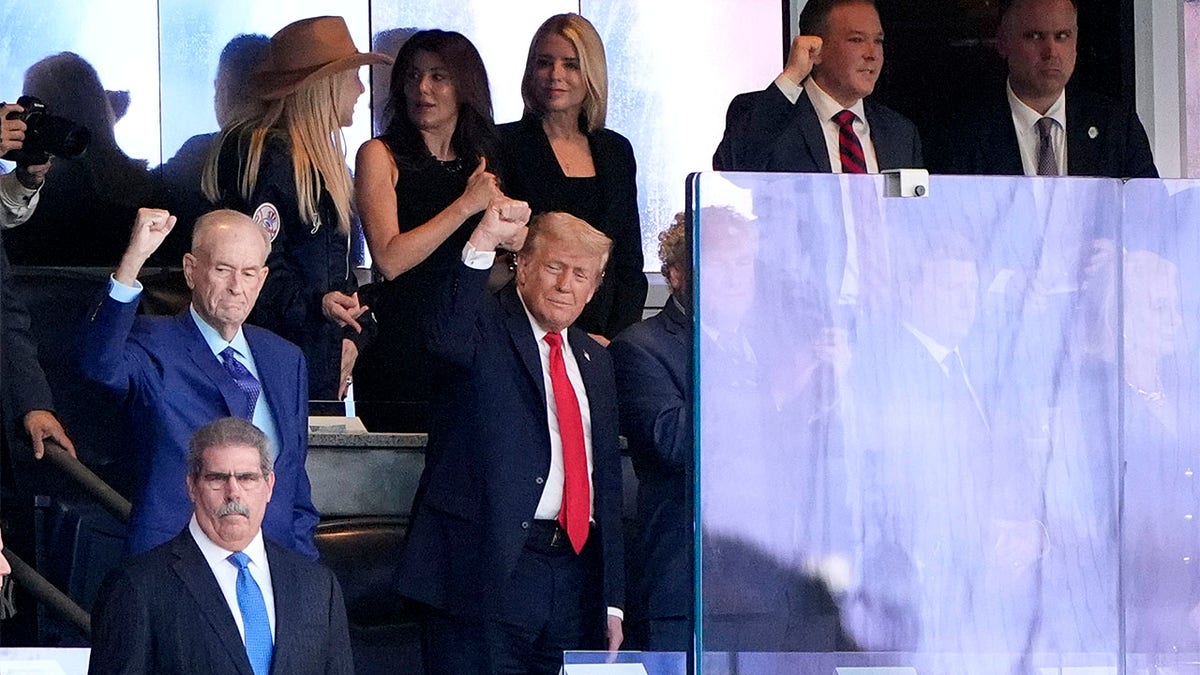 Donald Trump waves
