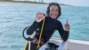 Divers discover  million in gold and silver coins in Florida shipwreck from 1700s
