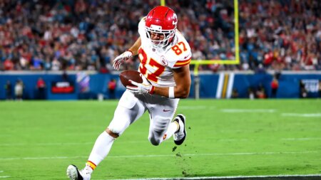 Travis Kelce scores questionable TD for Chiefs days after Taylor Swift’s album release
