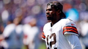 Browns’ Shedeur Sanders reacts to Joe Flacco trade: ‘I’m just happy for him’