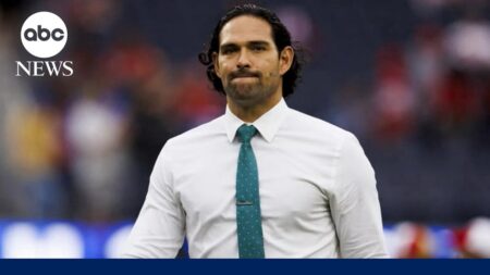 Prosecutor: Mark Sanchez was the aggressor
