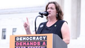 Katie Porter caught on video screaming ‘Get out of my f—–g shot!’ at staffer during 2021 call
