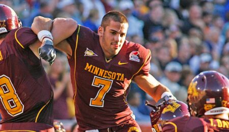 Former Minnesota, NFL receiver discusses alma mater’s challenges in new NIL era amid homecoming weekend