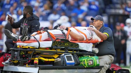 Cardinals’ Travis Vokolek leaves game on stretcher after scary neck injury