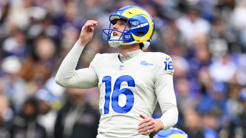 Rams kicker Joshua Karty’s missed field goal makes loud doink off upright, sending NFL fans into frenzy