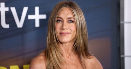 Jennifer Aniston Uses the Hydrating Moisturizer Shoppers Say Takes ‘Years Off’ the Face