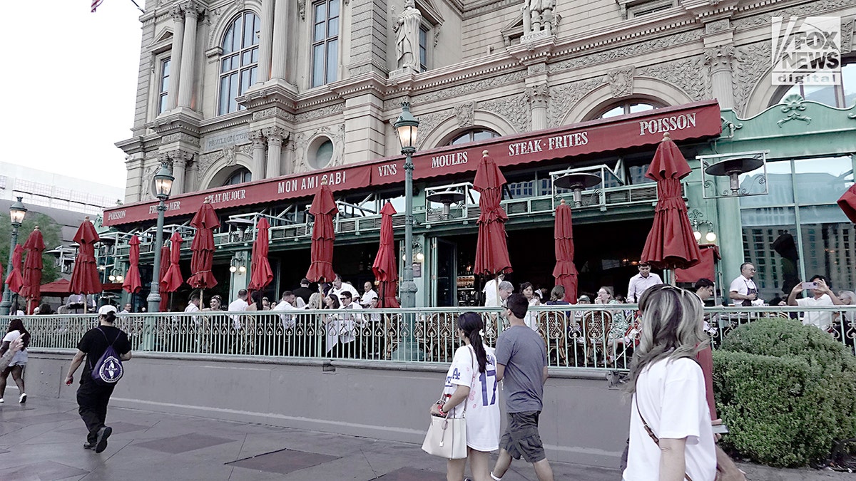 People eating outside at Mon Ami Gabi in Las Vegas.