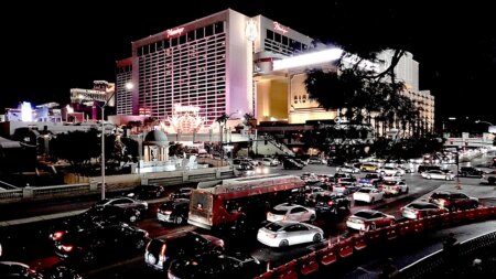 Las Vegas price-fighting tips, plus 5 Hooters history insights