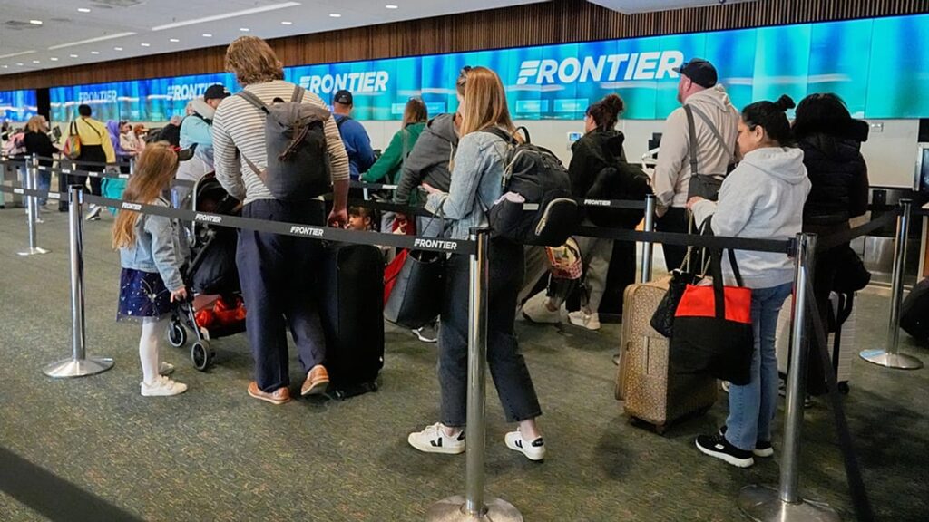 Will US flights be back to normal in time for Thanksgiving?