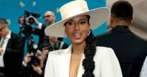 Kerry Washington Explains Why She Had to Eat Her Own ‘Jerky in a Bathroom’ at the Met Gala