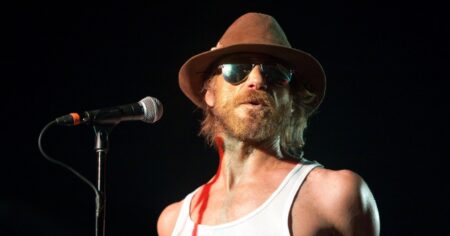 Todd Snider Dead at 59: Country Music Star Was Battling Pneumonia, Legal Troubles Todd Snider Dead at 59: Country Music Star Was Battling Pneumonia, Legal Troubles