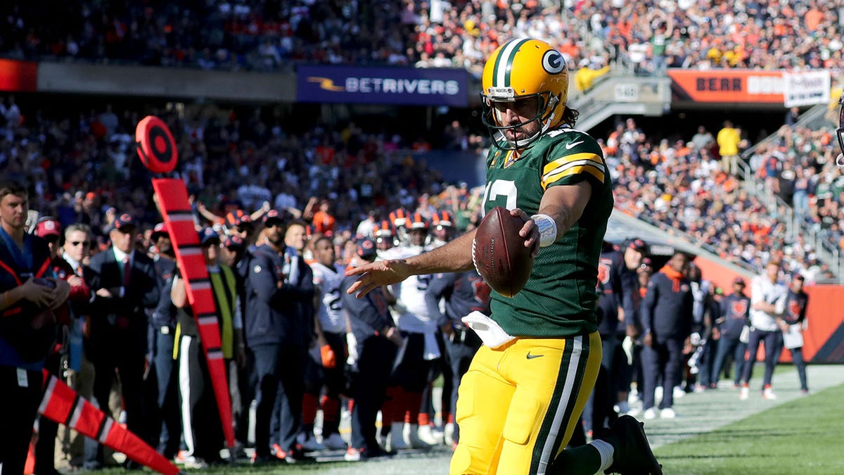 Aaron Rodgers rushing touchdown