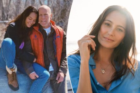 Bruce Willis’ wife Emma reveals the surprising reason she went to therapy after his dementia diagnosis Bruce Willis’ wife Emma reveals the surprising reason she went to therapy after his dementia diagnosis