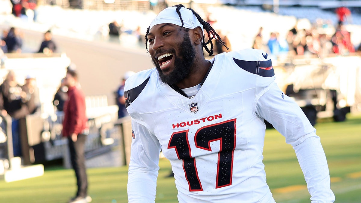 Kris Boyd comes off the field