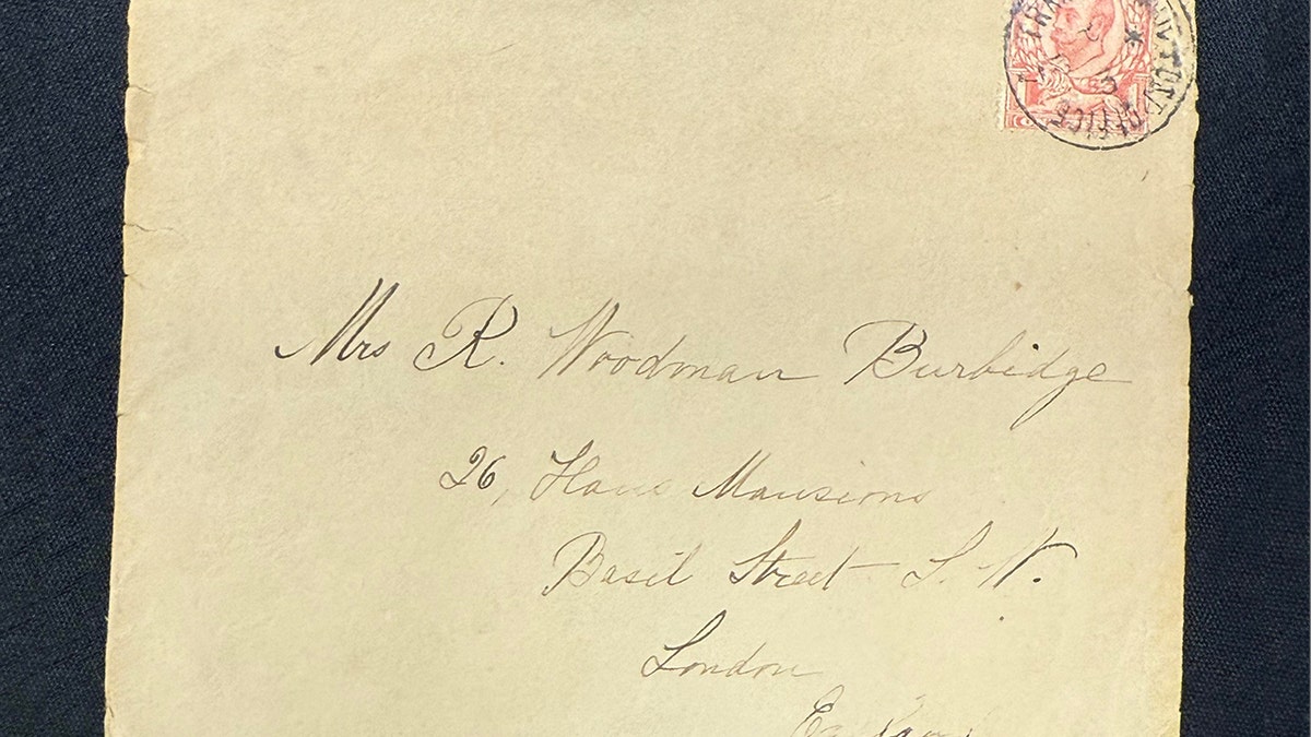 The letter also going up for auction this month has a Titanic header and is postmarked "TransAtlantic 7."