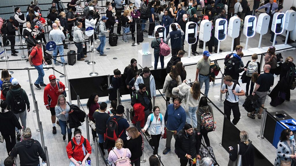 Pilot program at major airport tracks movement, approves international flyers’ identity Pilot program at major airport tracks movement, approves international flyers’ identity
