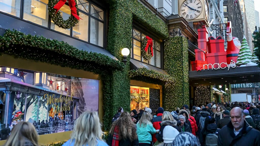 Tourist stabbed multiple times at NYC’s iconic Macy’s during holiday shopping rush Tourist stabbed multiple times at NYC’s iconic Macy’s during holiday shopping rush
