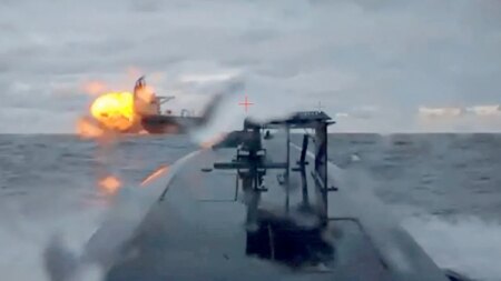 US and Ukraine target 1,000-vessel ‘dark fleet’ smuggling sanctioned oil worldwide US and Ukraine target 1,000-vessel ‘dark fleet’ smuggling sanctioned oil worldwide