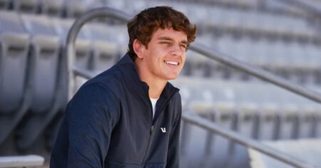 Give the Gift of Vuori! Shop the Softest Men’s Athleisure for the Driving Range to Dinner Give the Gift of Vuori! Shop the Softest Men’s Athleisure for the Driving Range to Dinner