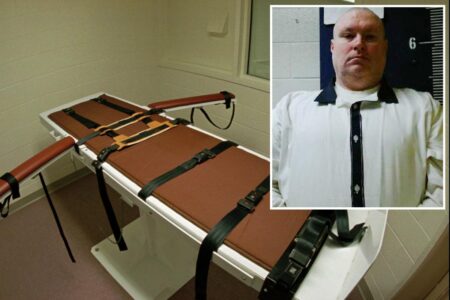 Georgia parole board suspends death row inmate’s execution after last-minute clemency application Georgia parole board suspends death row inmate’s execution after last-minute clemency application