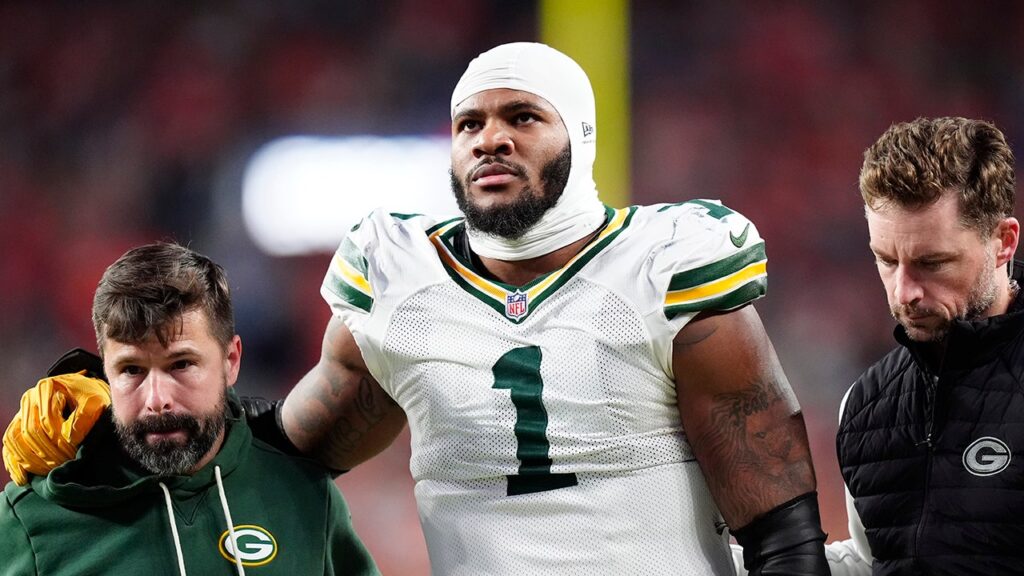 Packers star Micah Parsons suffers non-contact knee injury vs Broncos Packers star Micah Parsons suffers non-contact knee injury vs Broncos