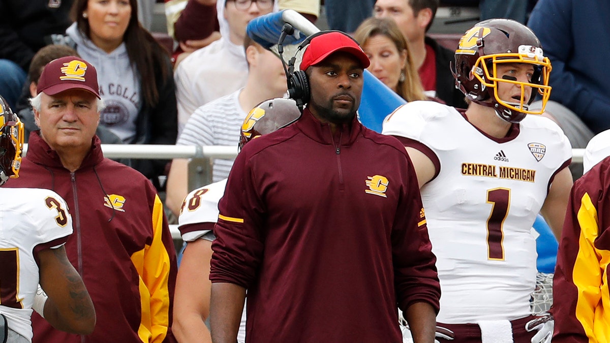 Sherrone Moore with Central Michigan