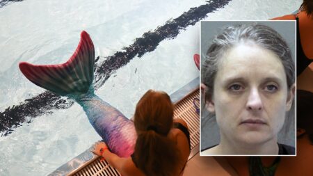 Naked woman allegedly assaults deputy while intoxicated, claims she was ‘trying to be a mermaid’