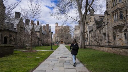 Yale to offer free tuition to families making less than 0K, waive all expenses for those making under 0K