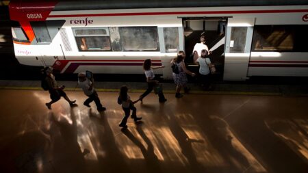 Train strike in Spain forces hundreds of cancellations