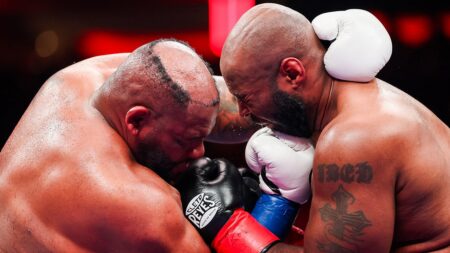 Boxer Jarrell Miller’s hairpiece pops off during fight