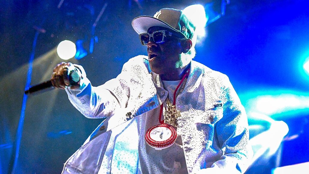 Flavor Flav invites US women’s hockey team to Las Vegas for Olympic celebration after Trump snub Flavor Flav invites US women’s hockey team to Las Vegas for Olympic celebration after Trump snub