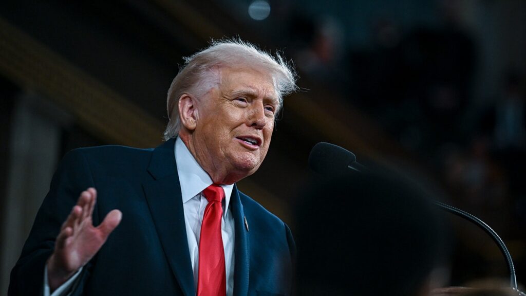 Scenes from the chamber: Trump touts economy, faces Democratic pushback at the State of the Union