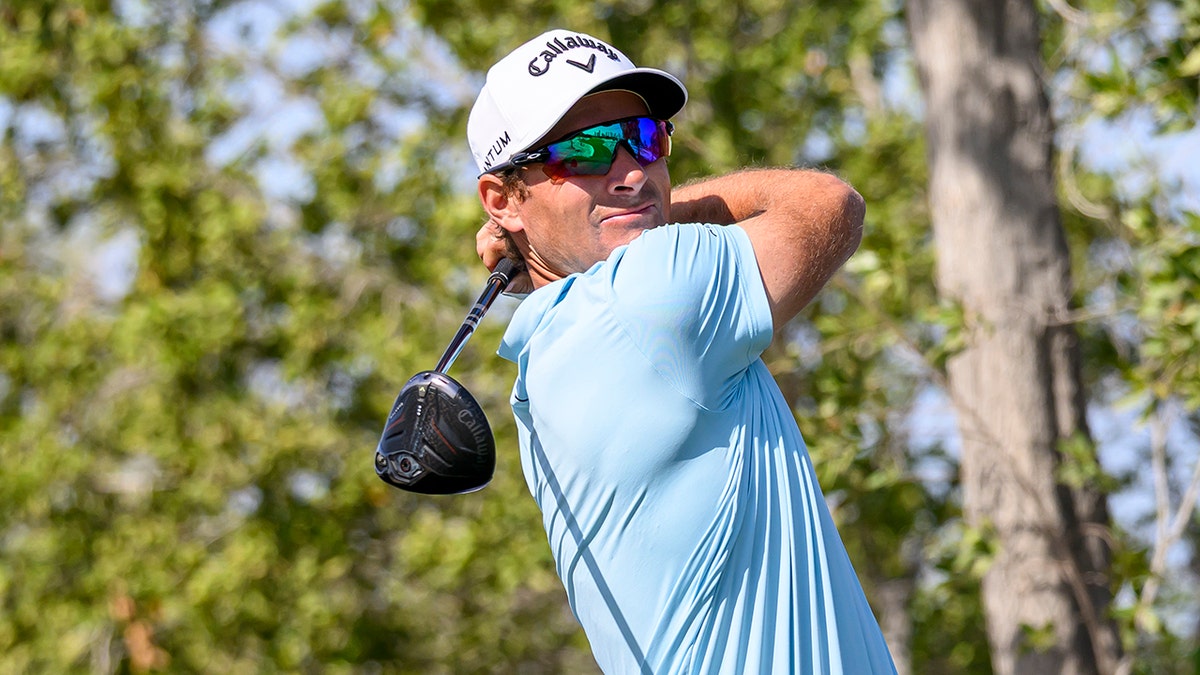 Andrea Pavan tee shot