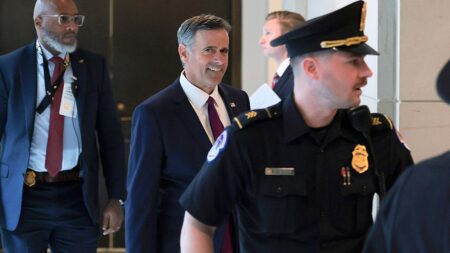 CIA urges Iranians to use burner phones, Tor to contact US in Persian-language video CIA urges Iranians to use burner phones, Tor to contact US in Persian-language video