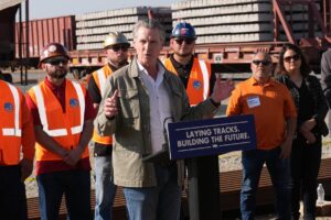 Gavin Newsom ripped by LA’s top fed  prosecutor for claiming win in ICE anti-mask ruling: ‘Stop lying’