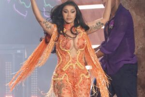 Cardi B issues warning to ICE at Calif. concert and Homeland Security responds