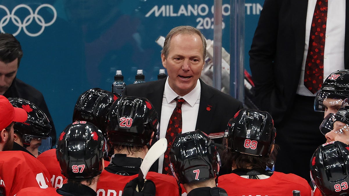 Jon Cooper during timeout