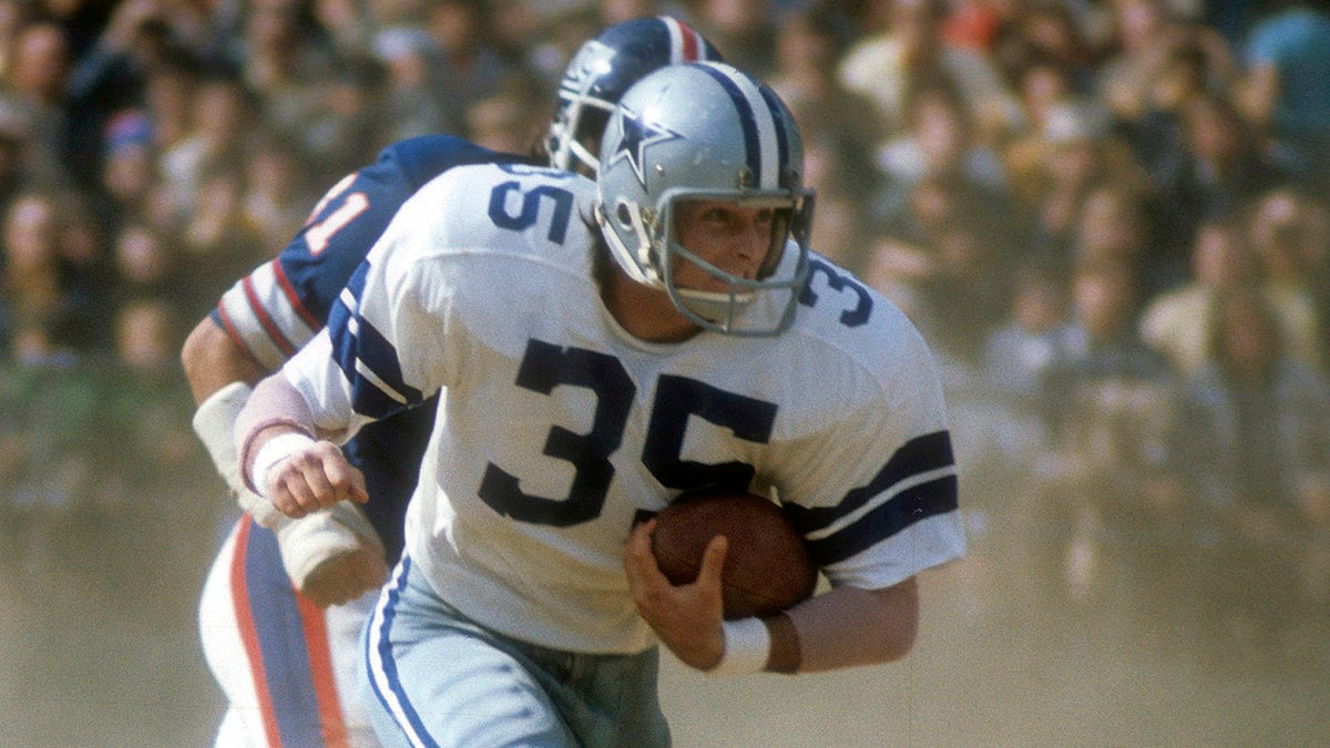 Scott Laidlaw takes on the Giants