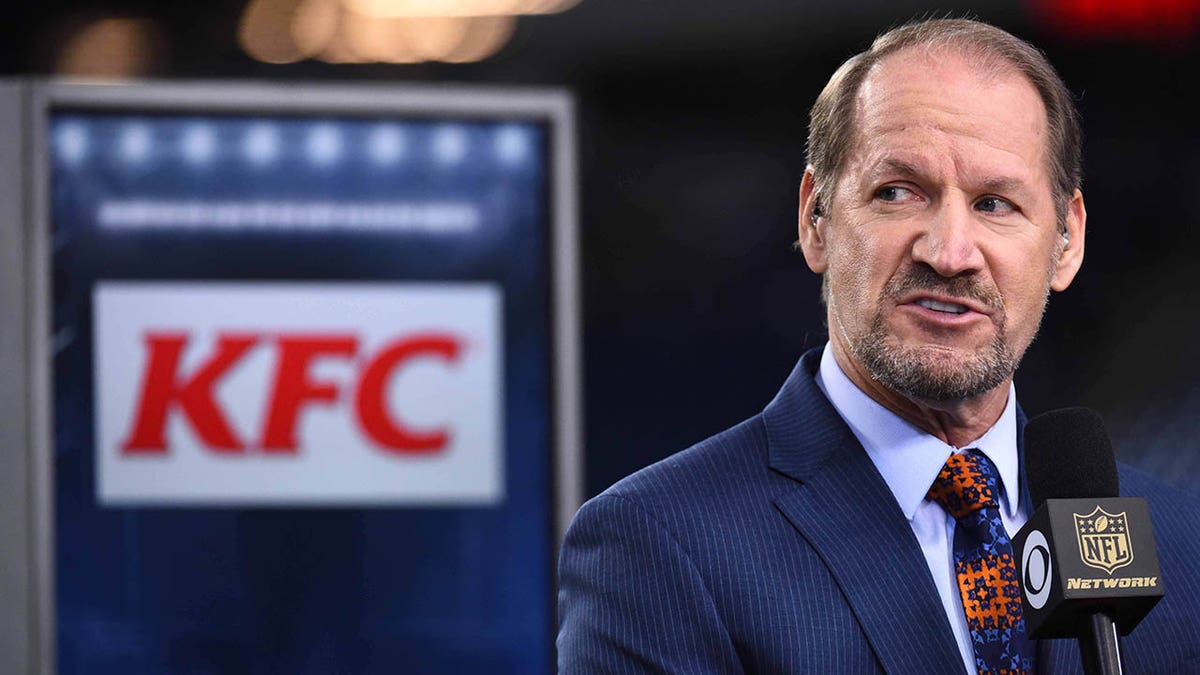 Bill Cowher before the Lions-Packers game