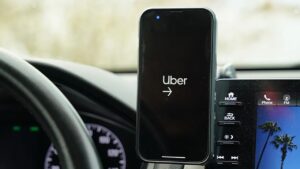 Uber in hot seat after probe finds violent offenders were cleared to drive passengers: report Uber in hot seat after probe finds violent offenders were cleared to drive passengers: report