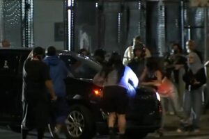 Anti-ICE agitator tries to block SUV at DTLA federal building