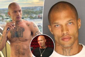‘Hot Felon’ claims lovestruck fans fought over limited jail visit slots — leaving his 5-year-old shut out: ‘Too much’