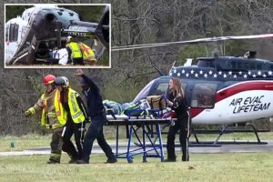 2 students dead, at least 7 others injured in Tennessee school bus crash 2 students dead, at least 7 others injured in Tennessee school bus crash
