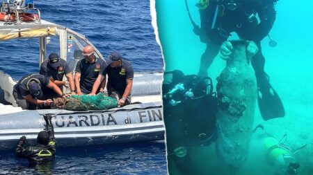 Police stumble upon ancient shipwreck amid routine patrol, keep location secret to deter looters Police stumble upon ancient shipwreck amid routine patrol, keep location secret to deter looters