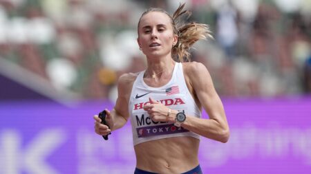 American runner’s half marathon lead wiped away after bizarre course mishap American runner’s half marathon lead wiped away after bizarre course mishap