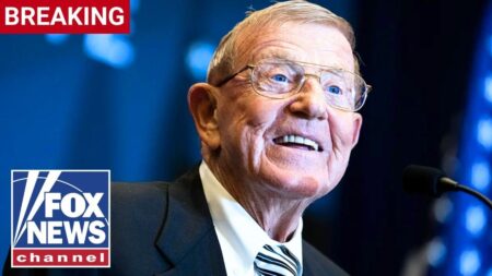 BREAKING: Legendary football coach Lou Holtz dead at 89